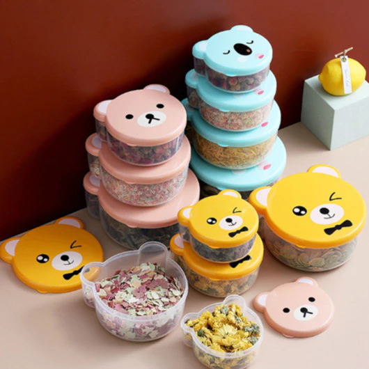 Kit com vários potes de urso em vários tamanhos e cores para lanchinhos